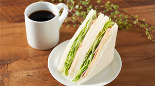 カフェ・ベローチェ